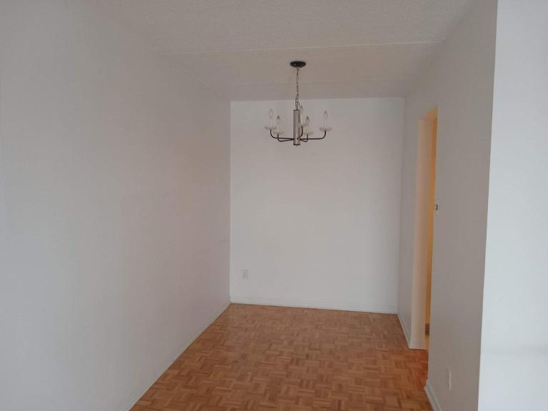 GRAND ET LUMINEUX 3.5 DISPONIBLE 1er MARS 2025 | 3095552