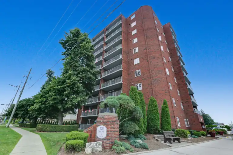 Bella Vista Apartments | 300 & 304 Sherk Street, Leamington | 3122789