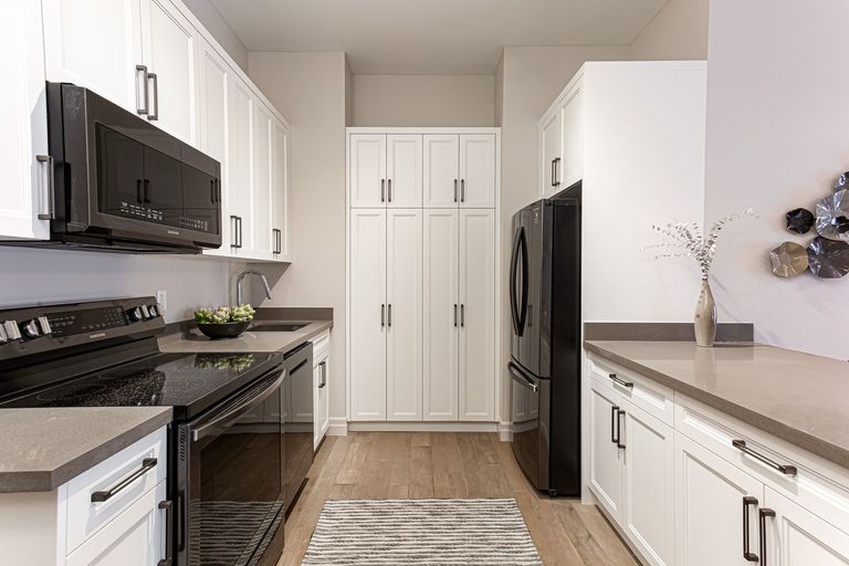 Creekside Suites | 847 Development Drive, Kingston | 3095703