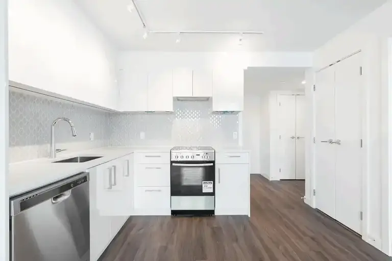 M28 Charlie | 212 East 28th Ave, Vancouver | 3122120