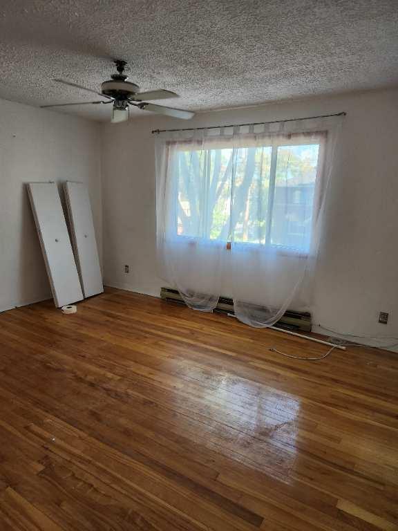 Beau 4 1/2 avec bureau (haut de duplex) | 3095931