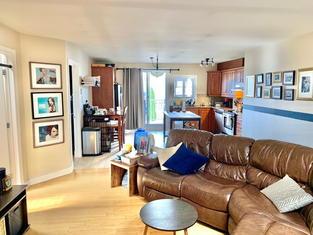1,100 sq. ft. modern condo near waterfront | 3095936