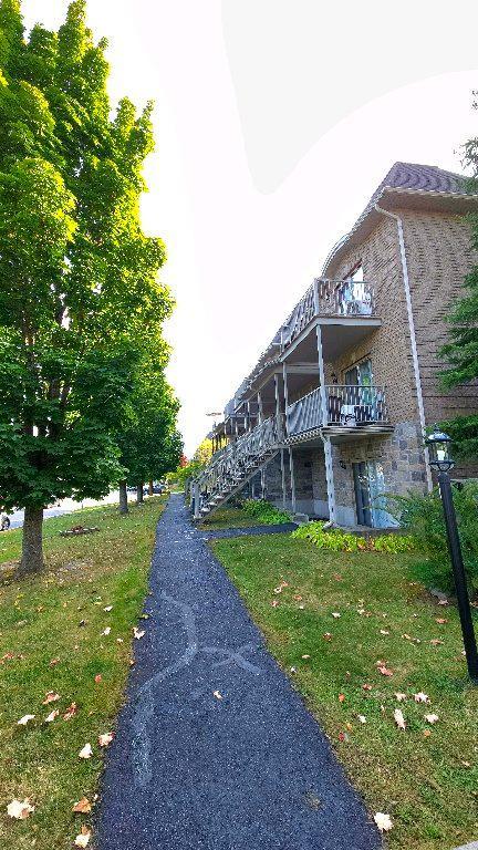 condo à louer | 3095938