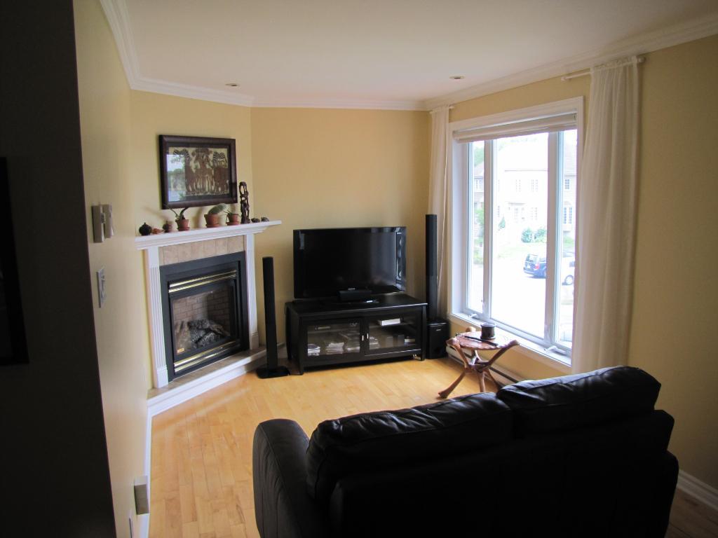 Grand 4 1/2 lumineux, bord de l'eau, solarium, St-Eustache rive-nord | 3095950