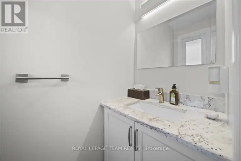 1 PETERSON PLACE | 1 PETERSON PLACE, Ottawa | 3122841