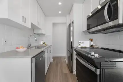 Pacific Cove Apartments | 1202 Harwood Street, Vancouver | 3122398
