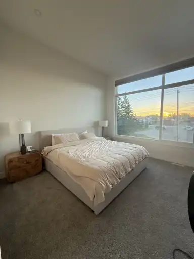 Fully Furnished Townhouse in North Glenmore Park | Calgary | 3122443