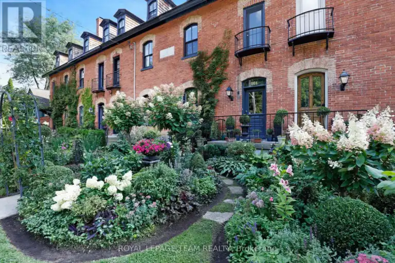 161 MACKAY STREET | 161 MACKAY STREET, Ottawa | 3096320