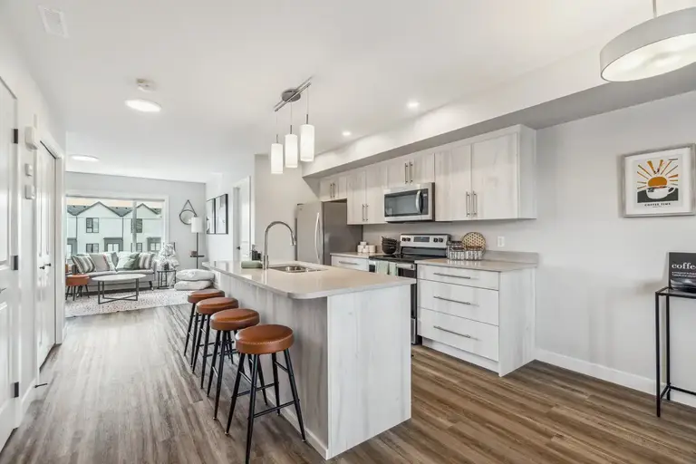 Prairie Point Townhomes | 2 Ranchers Blvd., Okotoks | 3096358