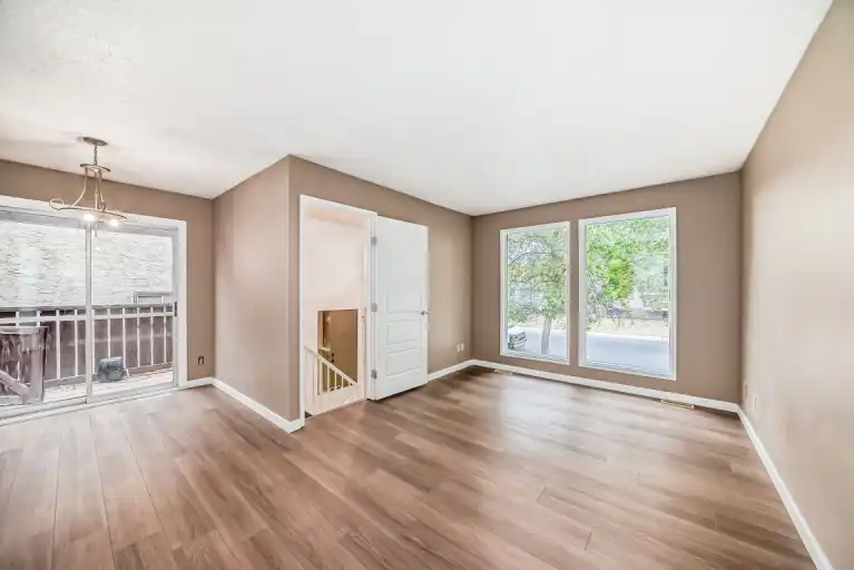 Newly Renovated 2-Bedroom, 1-Bath Duplex in Quiet Whiteridge Community | 679 Whiteridge Road Northeast, Calgary | 3096401