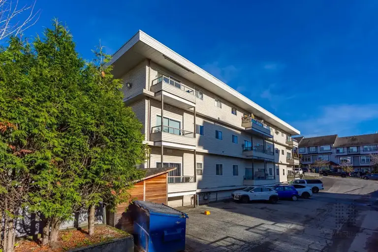 Maple Ridge Central Apartments | 22422 North Ave, Maple Ridge | 3099837