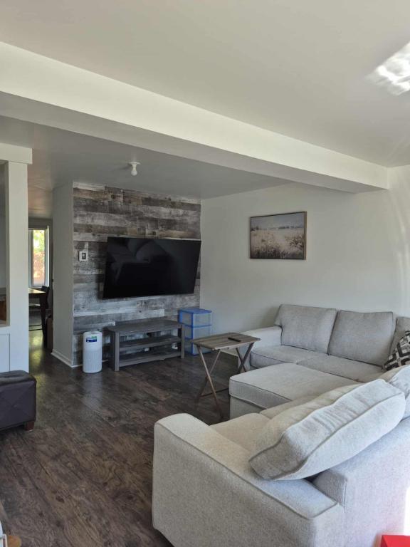 Appartement 4 1/2 à louer près des Galeries du Cap et de l'autoroute 40. | 3097534