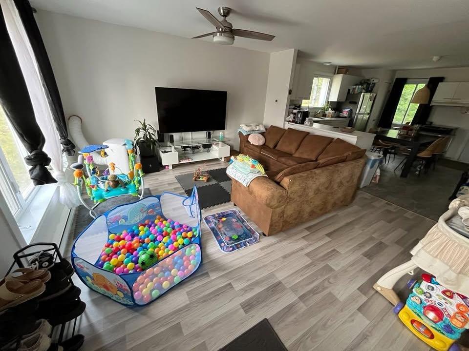 Beau grand 4 et demi lumineux et tranquille | 3097554