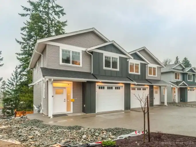 Spacious 3-bed, 4-bath semi-detached home in Hammond bay | 254 Golden Oaks Crescent, Nanaimo | 3097781