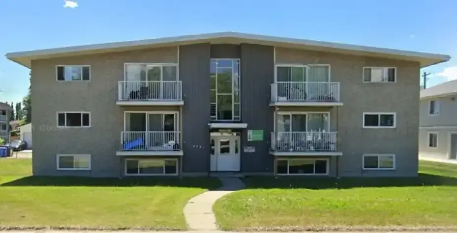 Unit Available Now in Eastview! | 3821 50 Street, Red Deer | 3097863