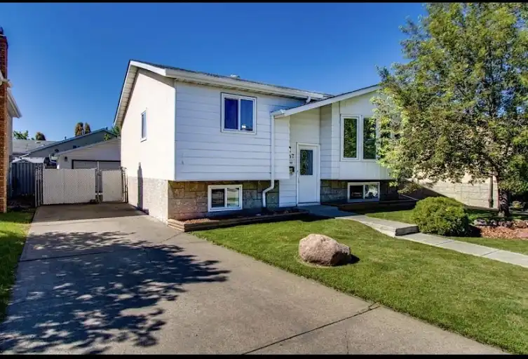 4507 11a ave | 4507 11A Avenue Northwest, Edmonton | 3097867