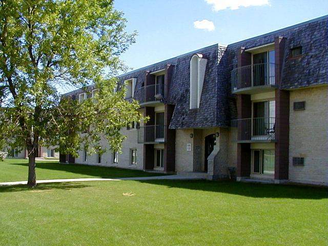 Killarney Gardens | 130 Killarney Ave., Winnipeg | 3123932