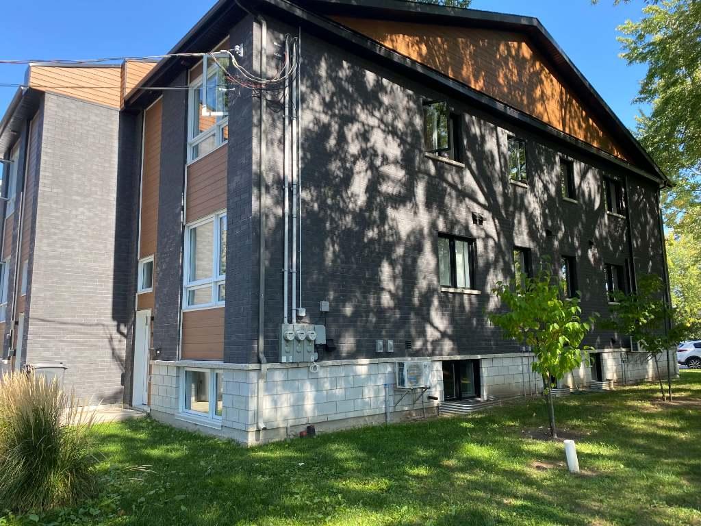 Condo moderne à louer - Animaux acceptés | 3097912