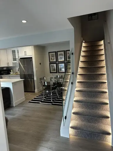 Cozy hotel living, privet parking, AC, minutes to DT | 12 - 251 90 Avenue Southeast, Calgary | 3123845