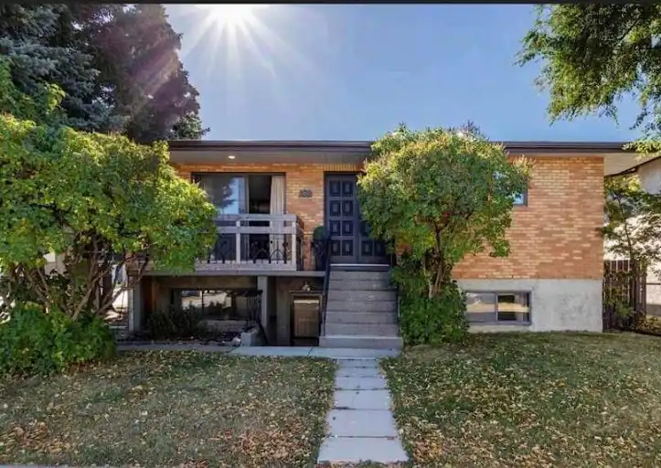 Cozy 1 Bedroom unit close to DT, SAIT and BVC. 1 bus to airport | Calgary | 3124279