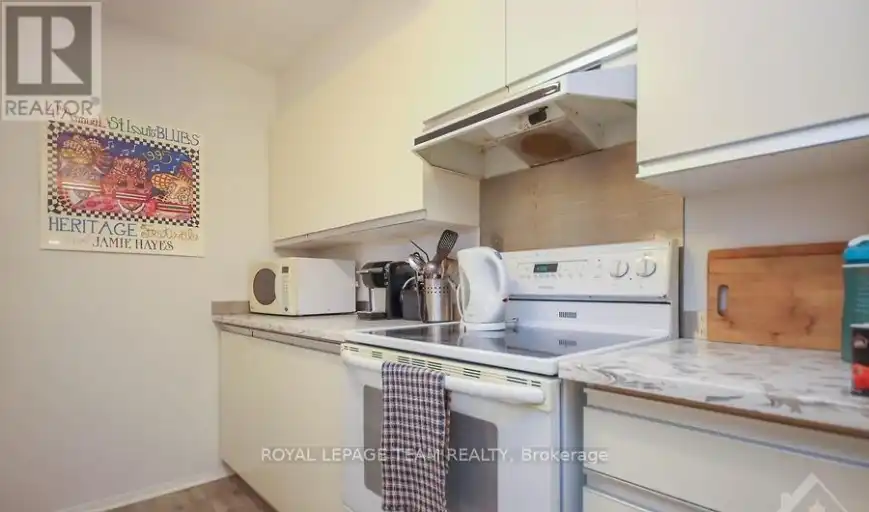 406 - 270 BRITTANY DRIVE | 406 - 270 BRITTANY DRIVE, Ottawa | 3098290