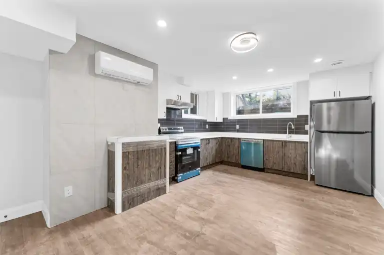 296 Duncairn Avenue | 296 Duncairn Avenue - C, Ottawa | 3098296
