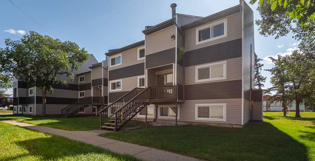 Ekota Manor | 1650 Knottwood Road NW, Edmonton | 3098378