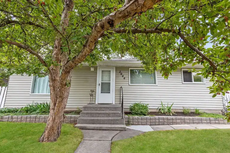 Lovely Inner City Home For Rent | Calgary | 3115910