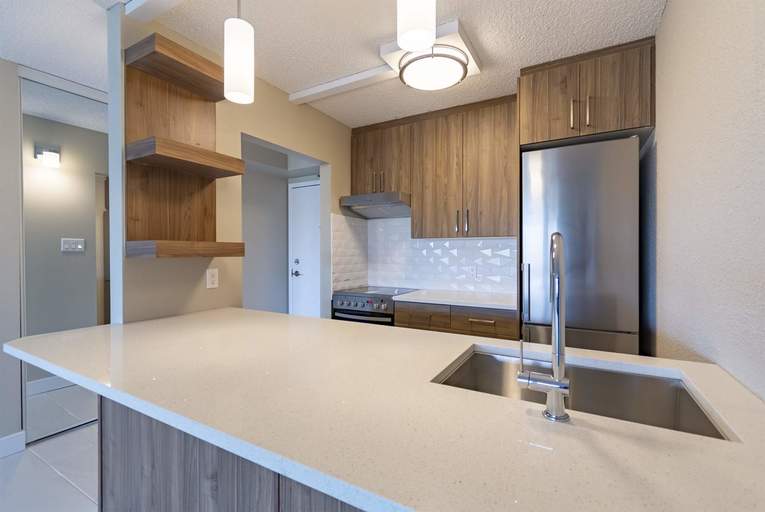Le Jardin | 9837 110 Street, Edmonton | 3098839