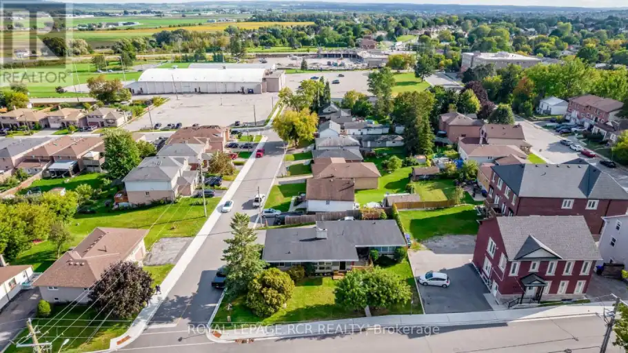 2 - 22 CENTRE STREET | 2 - 22 CENTRE STREET, Bradford West Gwillimbury | 3099186