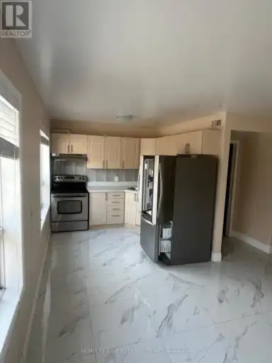 UPPER - 23 DIVISION STREET | UPPER - 23 DIVISION STREET, St. Catharines | 3099220