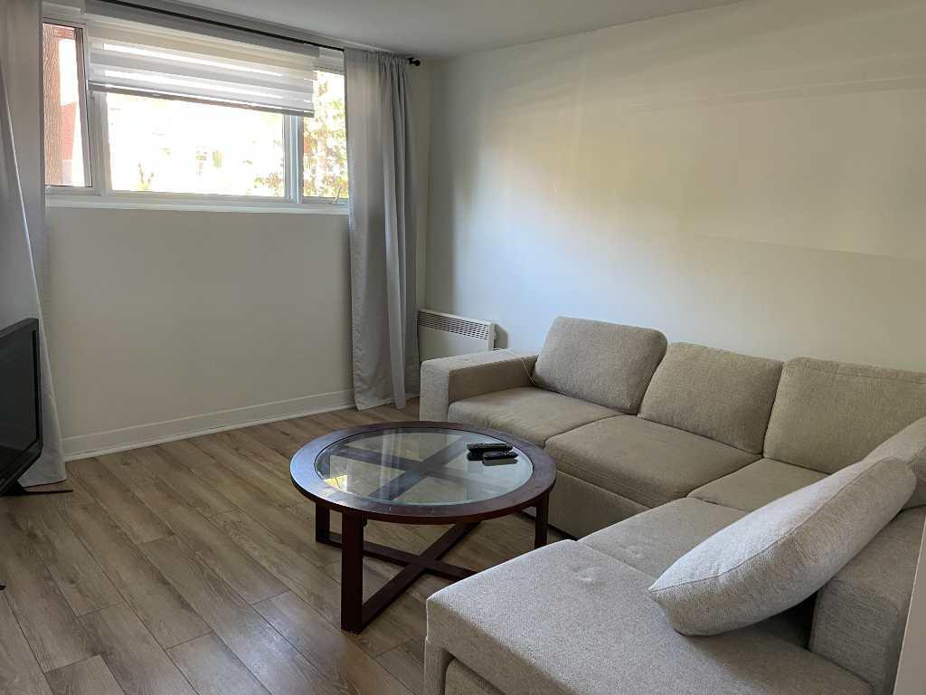 3 1/2 pcs Vieux Longueuil, Frais peint | 3099580