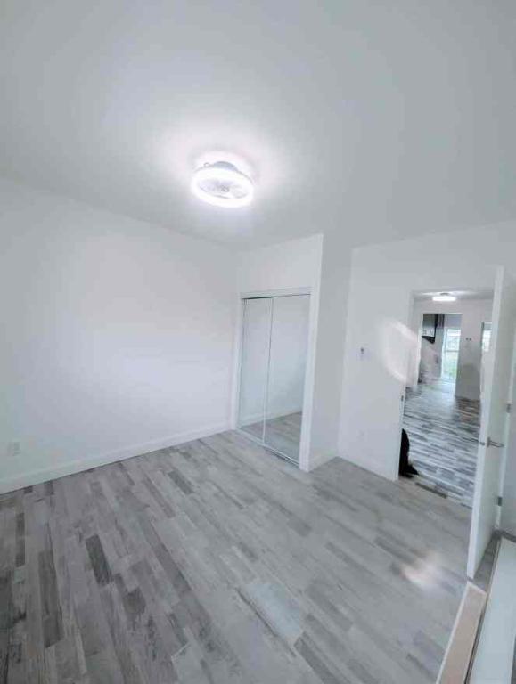 3 1/2 disponible maintenant | 3099582