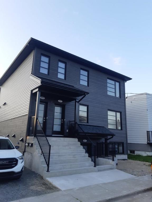 logement 4-1/2 demi sous-sol récent a louer 2e rue Louiseville | 3099587