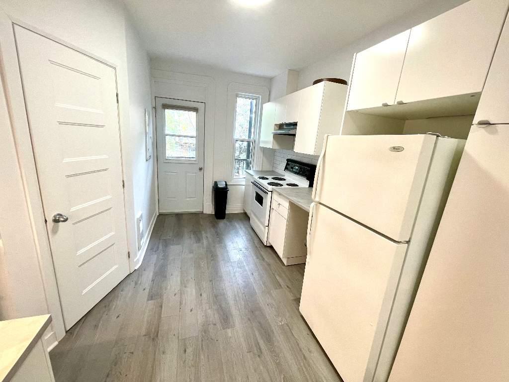HOMA 3 1/2 complètement rénové à neuf! | 3099590