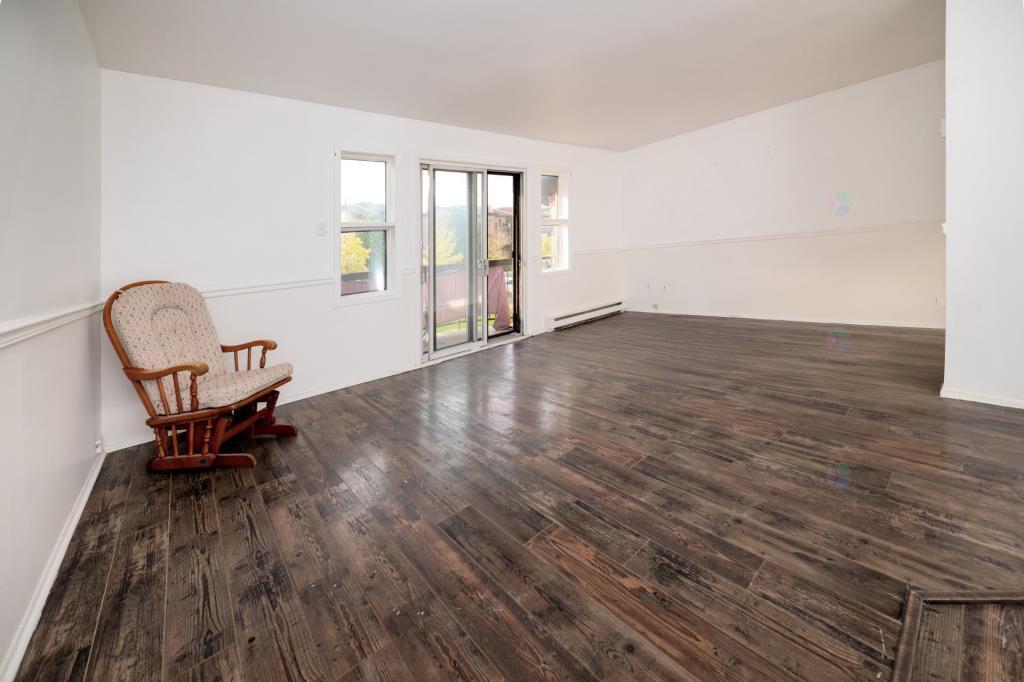 Grand appartement 4 1/2 Rivière-des-Prairies LIBRE | 3099604