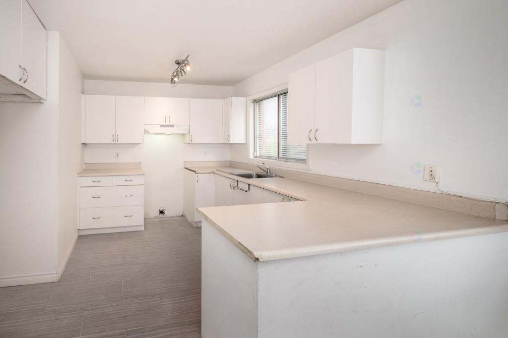 Grand appartement 4 1/2 Rivière-des-Prairies LIBRE | 3099604