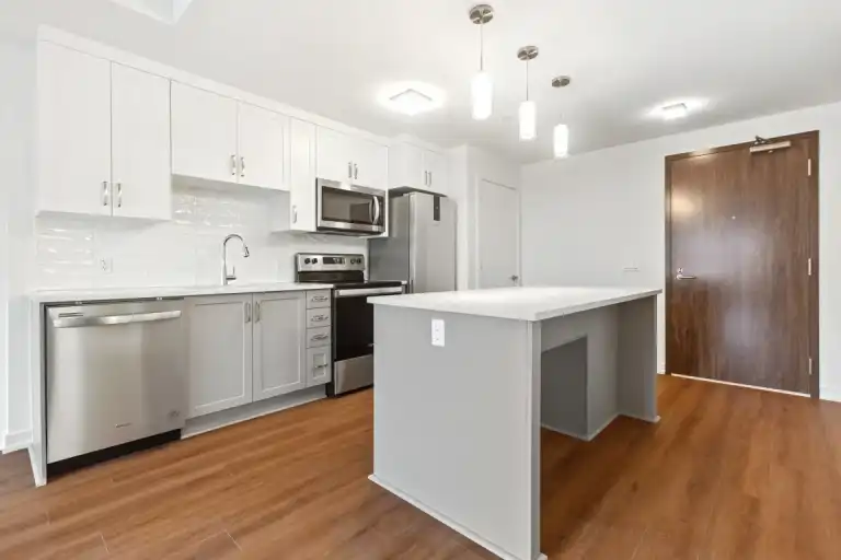 Ballantyne Apartments | 10 Des Oblats Avenue, Ottawa | 3099775