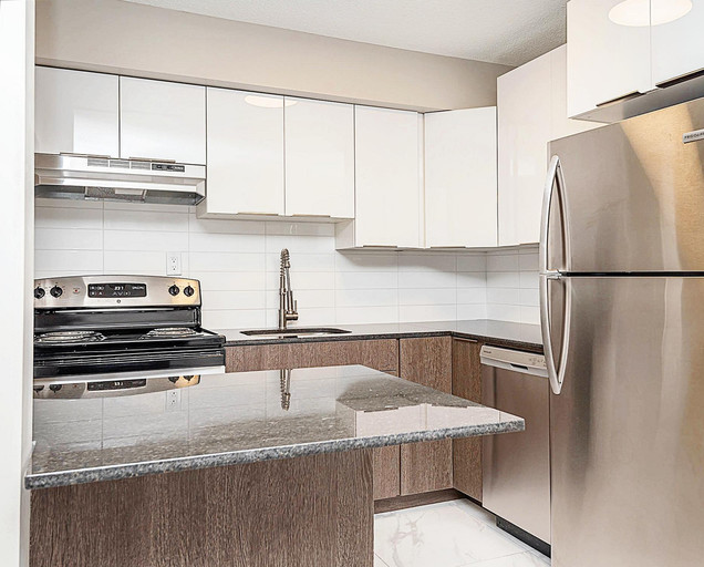 Saxon Apartments | 10245 116 Street, Edmonton | 3099976