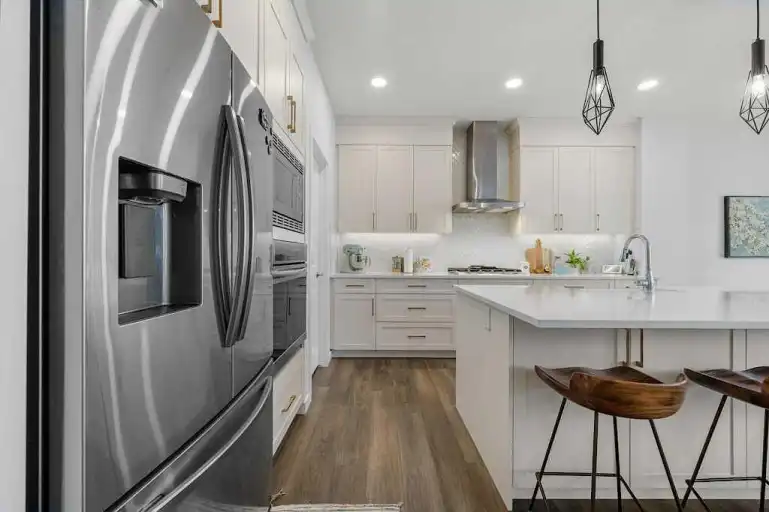 Fully upgraded property with unfinished basement | 240 Magnolia Heath Southeast, Calgary | 3100364