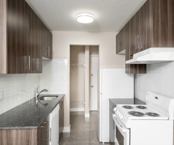 Franz Haus | 10250 113 St. NW, Edmonton | 3100377