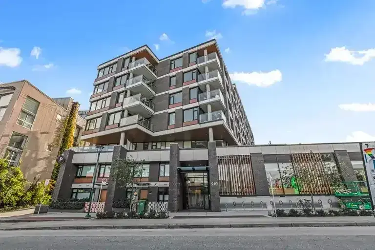 Spacious furnished one-Bedroom Condo in the Heart of Vancouver | 210 East 5th Avenue, Vancouver | 3100577