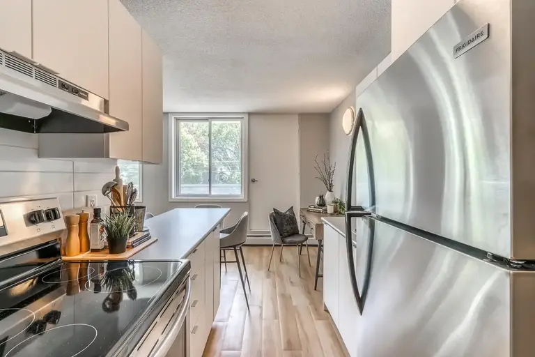 Garneau Place | 11121 82nd Ave NW, Edmonton | 3100613