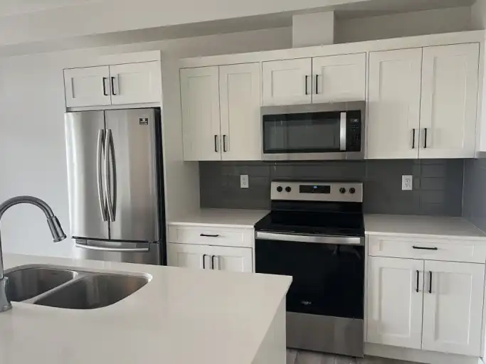 Two bedroom, south facing condo | 408 - 300 Auburn Meadows Common Southeast, Calgary | 3156578