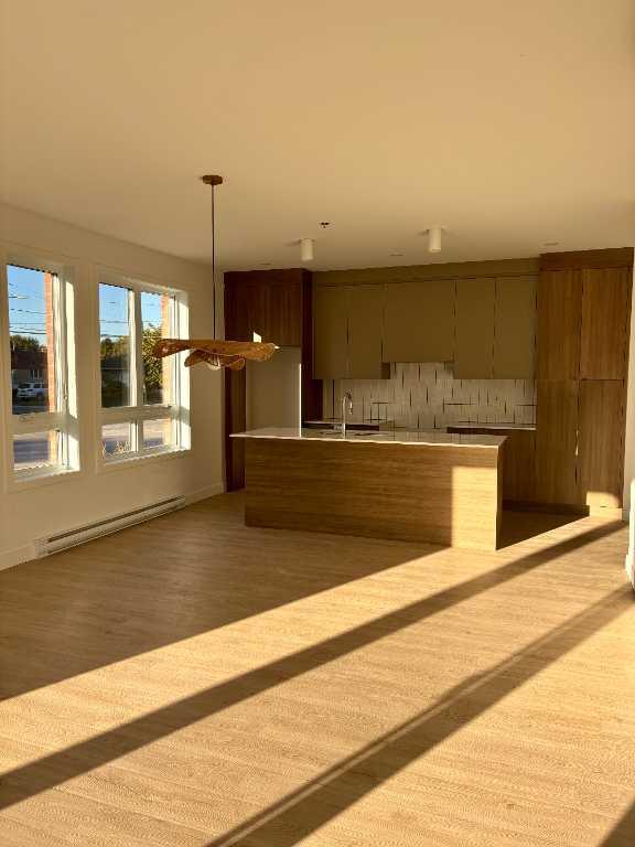 IMMEUBLE 55 ans et plus - 4 1/2 STATIONNEMENT INTÉRIEUR - ASCENSEUR | 3101175