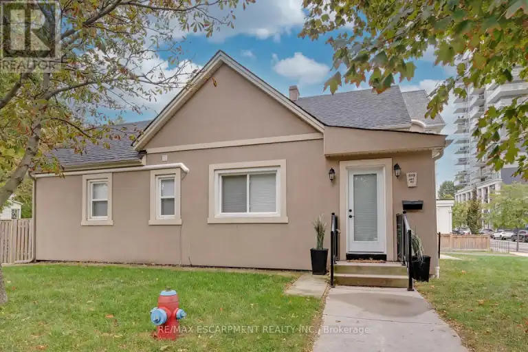 2 - 519 ELIZABETH STREET | 2 - 519 ELIZABETH STREET, Burlington | 3101463