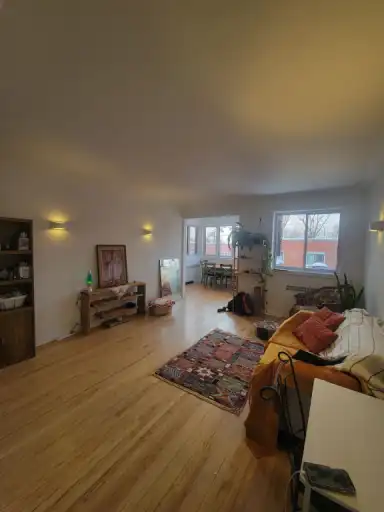 FREE October Rent ! Bright 3 1/2 with a sunroom (lease transfer) | 7 - 3185 Avenue Van Horne, Montreal | 3102154