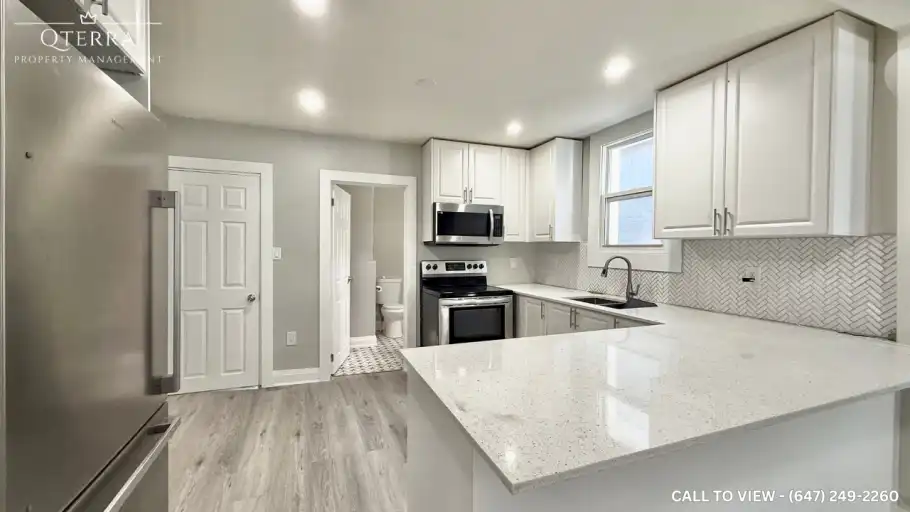 1-266 Beach Rd, Hamilton, Ontario L8L 7H5 | 266 Beach Road, Hamilton | 3102244