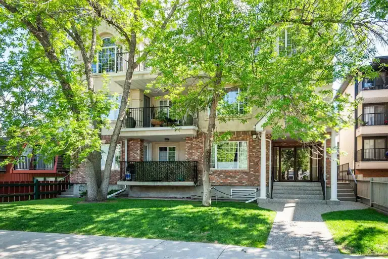 Executive Penthouse Condo, Classy, One of a Kind, Centrally located! | 301 - 705 56 Avenue Southwest, Calgary | 3158495