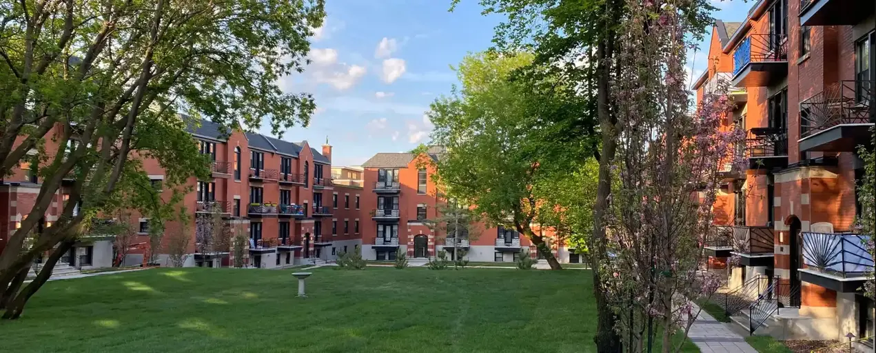 Jardins des Saules | 5530 Avenue Decelles, Montreal | 3102433